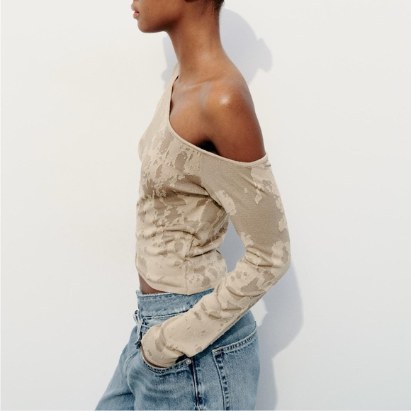 Zara Asymmetrical Knit Top - Picture 3 of 8